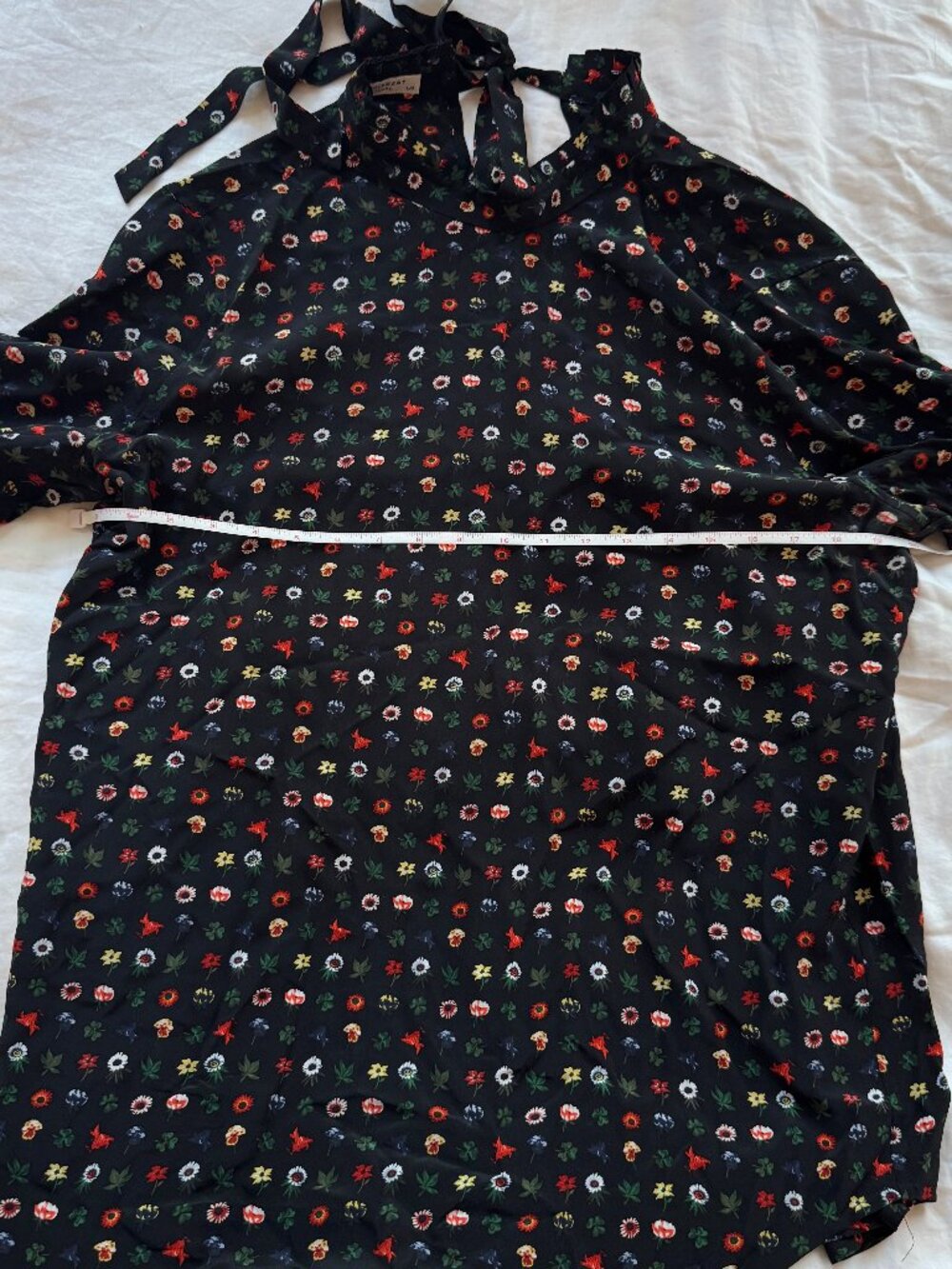 Equipment Black Floral Silk Blouse Large Underarm Discoloration